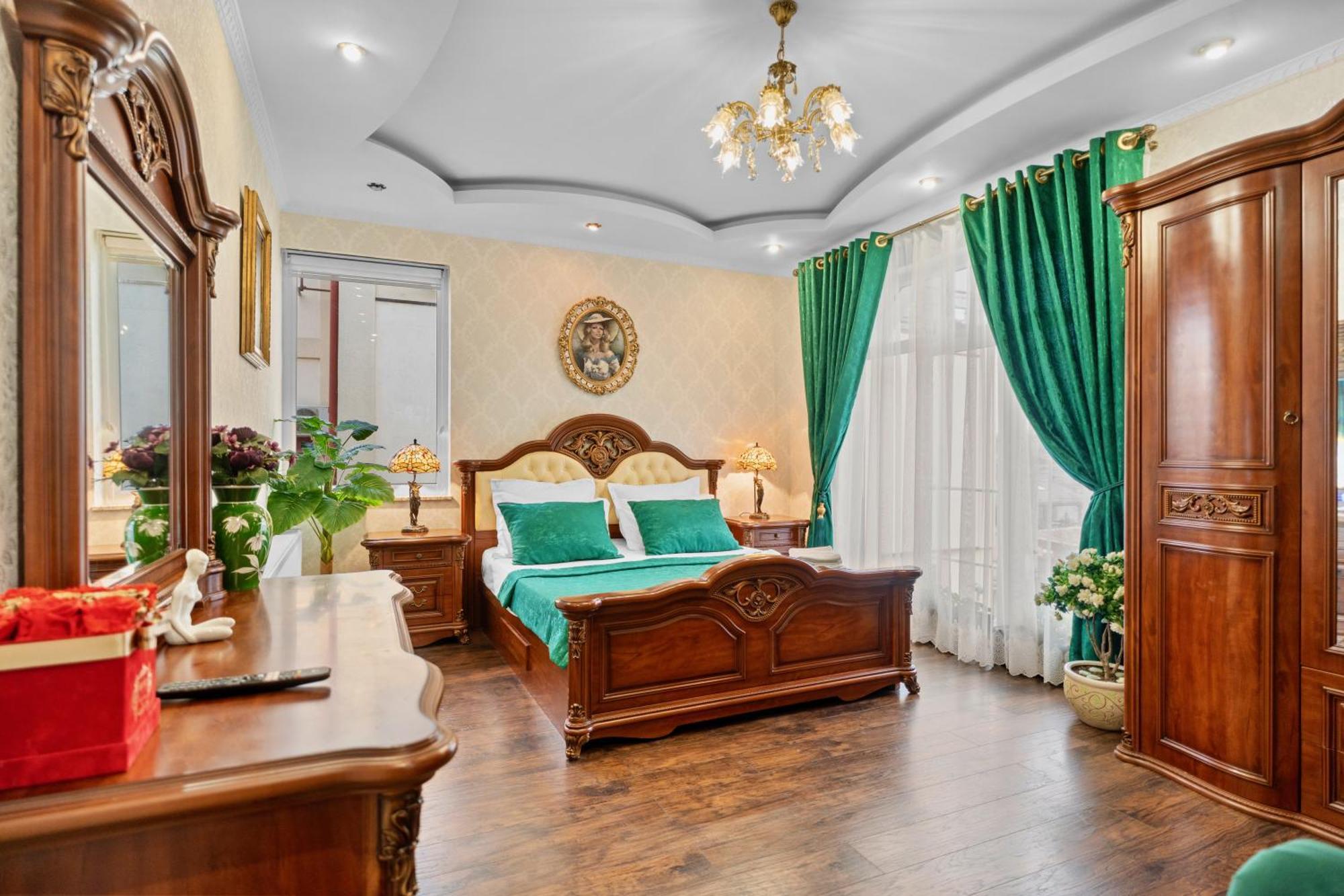 Luxurious Villa With Lush Garden And Huge Terrace Near Herastrau Park Bucureşti Ngoại thất bức ảnh
